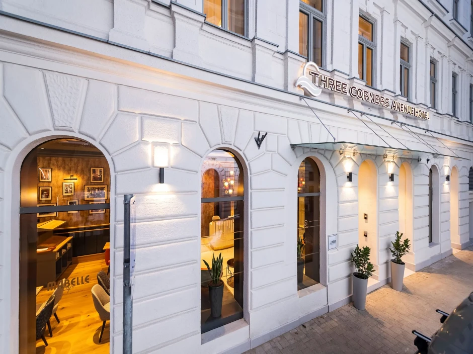 Dizájn és technikai LED lámpatestek a budapesti Avenue Hotelben